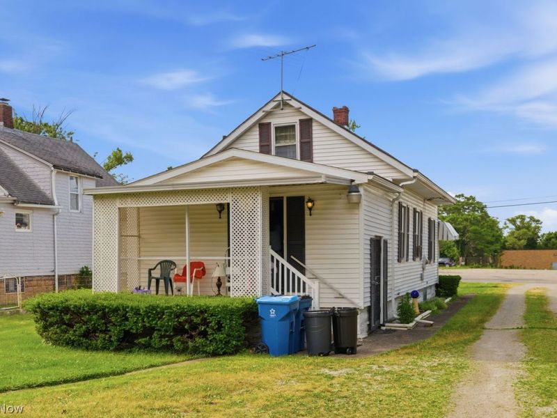 125 W 39th Street , Lorain, OH 44052 Photo 5