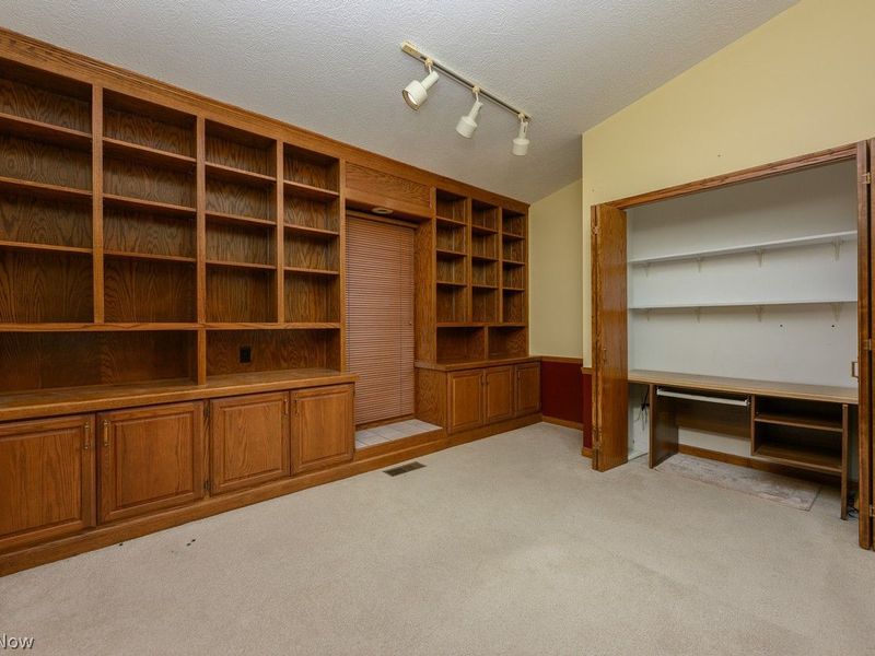 8251 Athens Avenue NW, Massillon, OH 44646 Photo 13