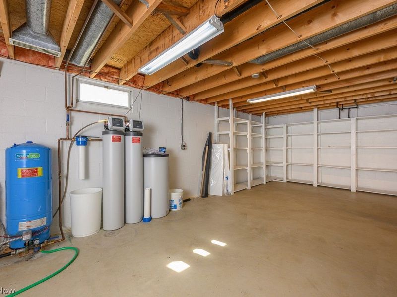 8251 Athens Avenue NW, Massillon, OH 44646 Photo 32