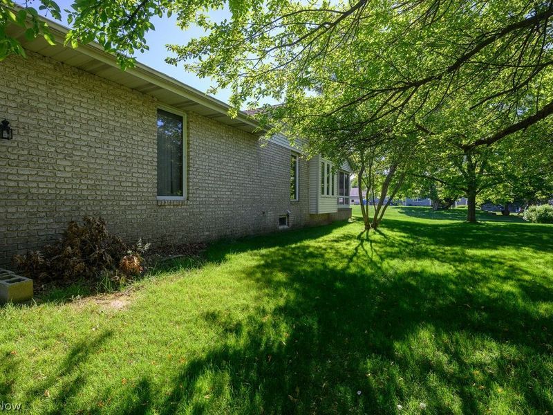 8251 Athens Avenue NW, Massillon, OH 44646 Photo 35