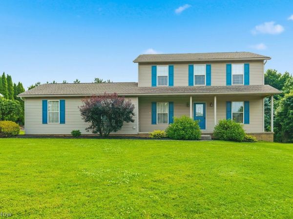 5870 Sky Ridge Avenue NE, Louisville, OH 44641