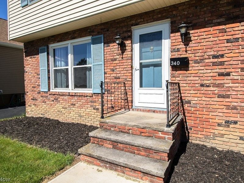 340 E 248th Street , Euclid, OH 44123 Photo 3