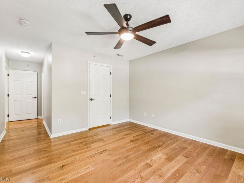14904 Lenox Drive , Unit 504, Strongsville, OH 44136 Photo 17