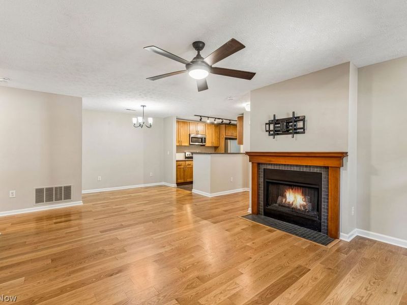 14904 Lenox Drive , Unit 504, Strongsville, OH 44136 Photo 5