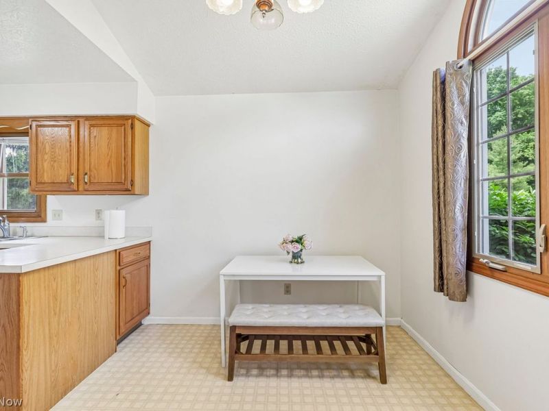 15779 Grosse Pointe Oval , Strongsville, OH 44136 Photo 15