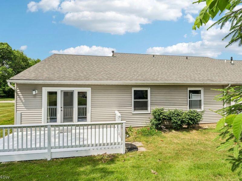 15779 Grosse Pointe Oval , Strongsville, OH 44136 Photo 28