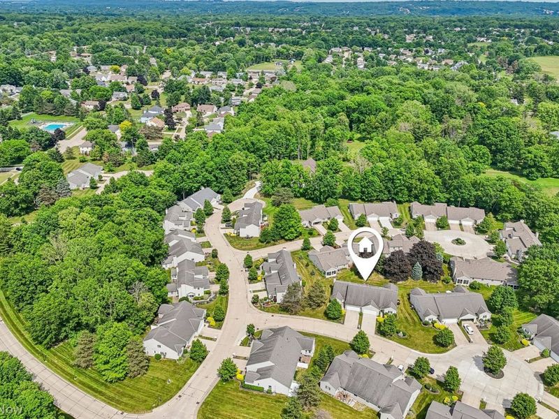 15779 Grosse Pointe Oval , Strongsville, OH 44136 Photo 34