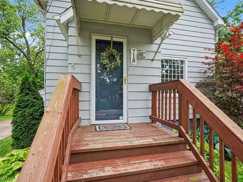 718 School Avenue , Cuyahoga Falls, OH 44221 Photo 22
