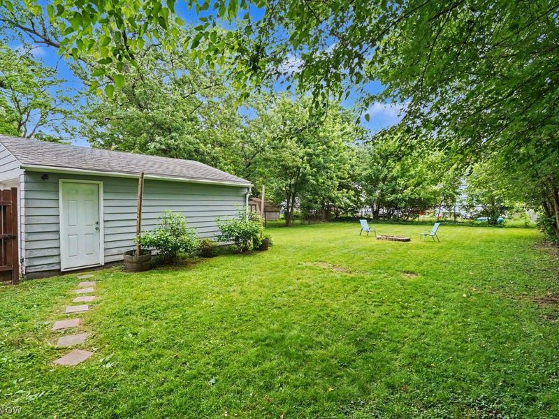 718 School Avenue , Cuyahoga Falls, OH 44221 Photo 24