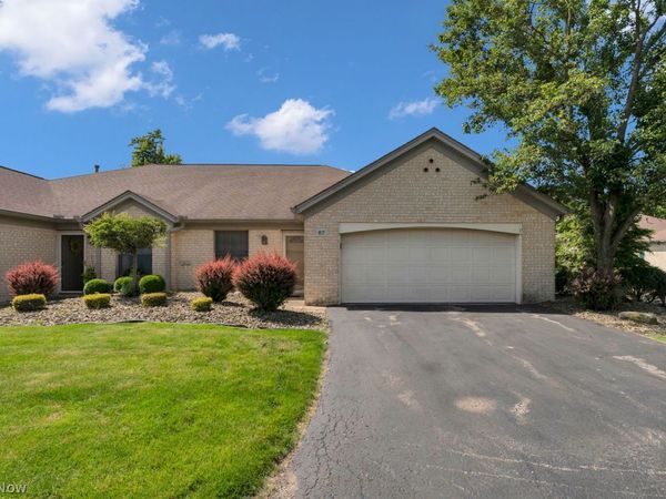 820 Southwestern Run , Unit 67, Poland, OH 44514