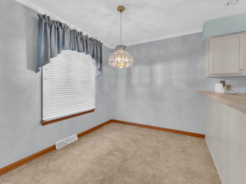 820 Southwestern Run, Unit 67, Poland, OH 44514 Photo 11