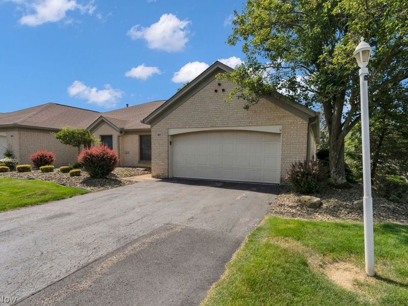 820 Southwestern Run, Unit 67, Poland, OH 44514 Photo 4