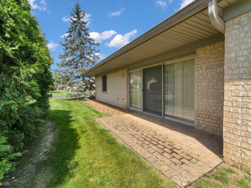 820 Southwestern Run, Unit 67, Poland, OH 44514 Photo 6
