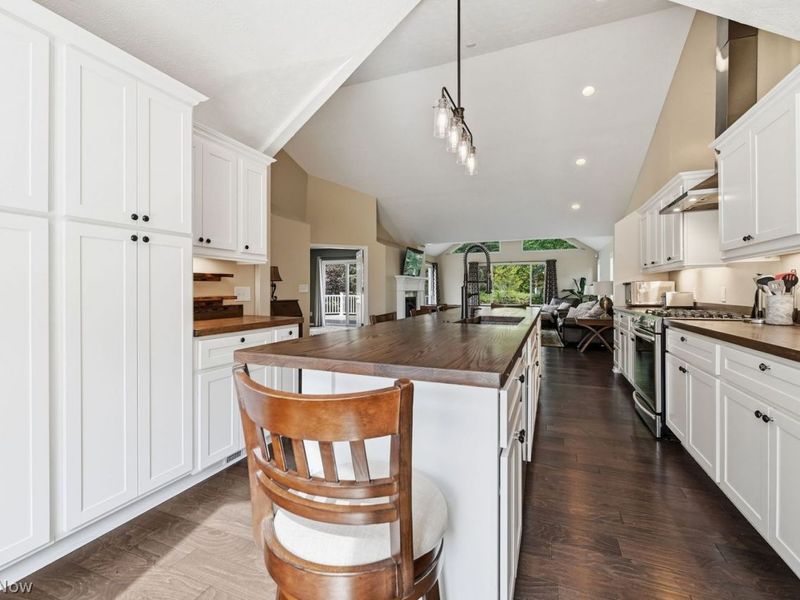 3989 Dogleg Trail , Medina, OH 44256 Photo 8
