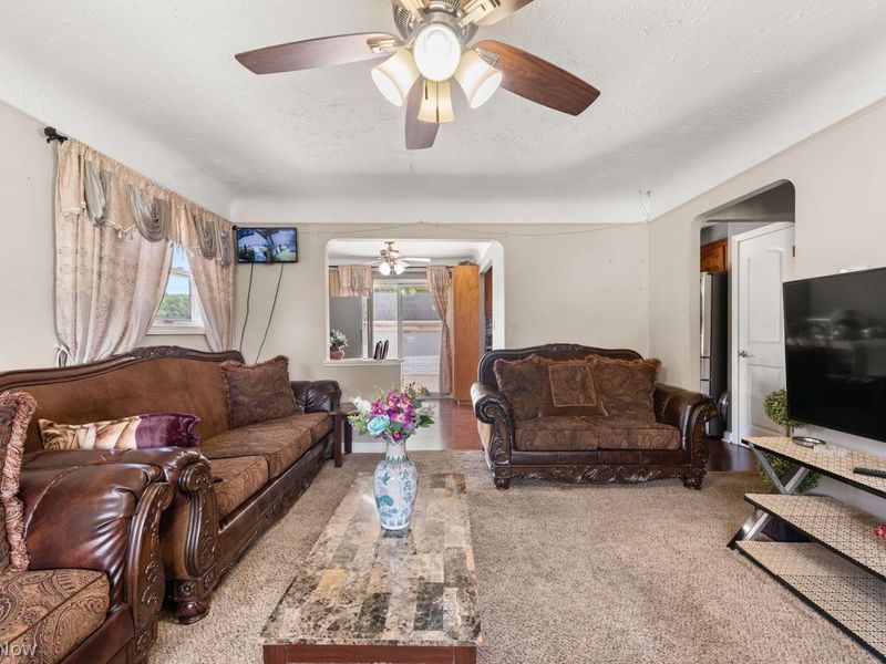 6127 W 130th Street , Parma, OH 44130 Photo 10