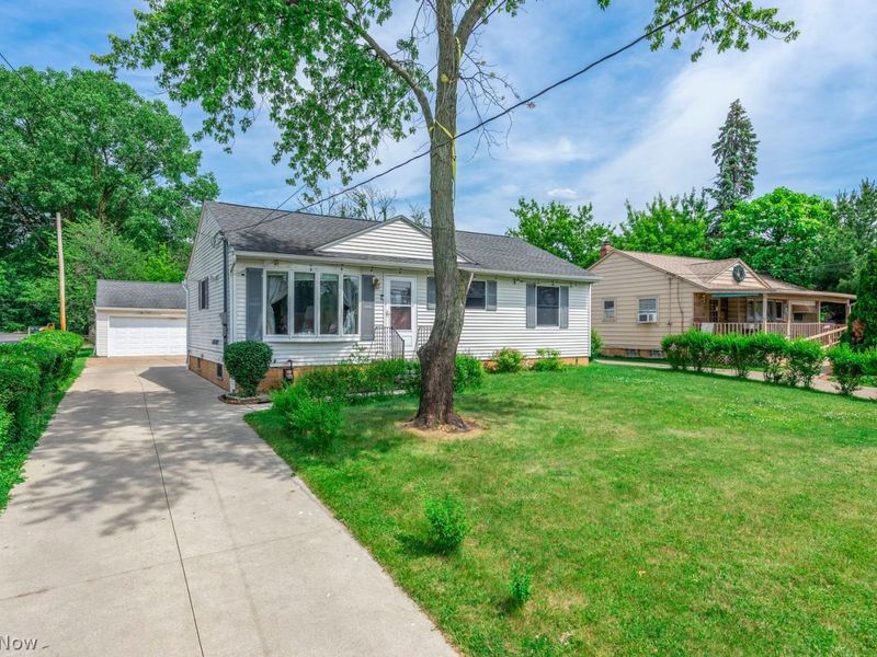 6127 W 130th Street , Parma, OH 44130 Photo 2