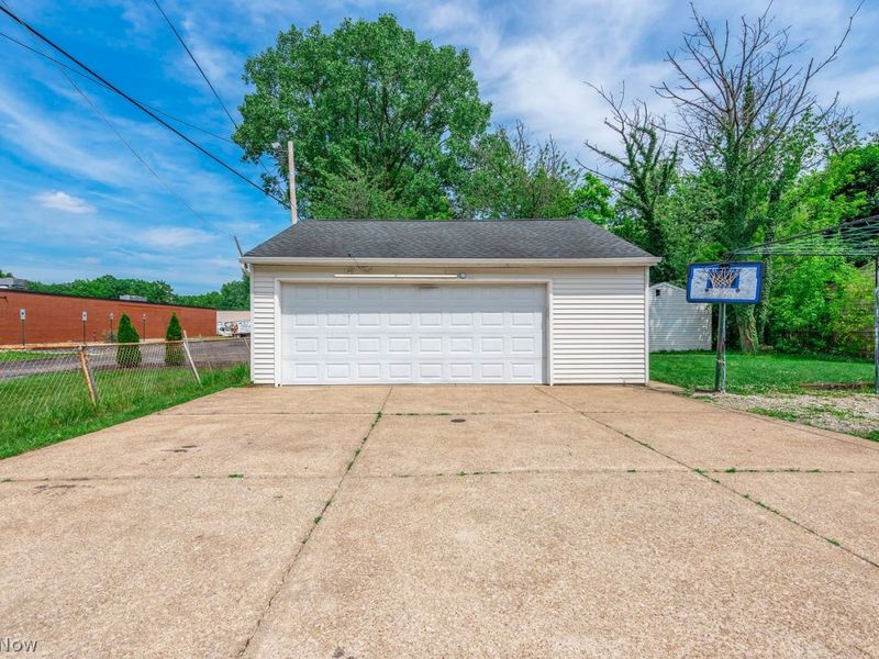 6127 W 130th Street , Parma, OH 44130 Photo 44