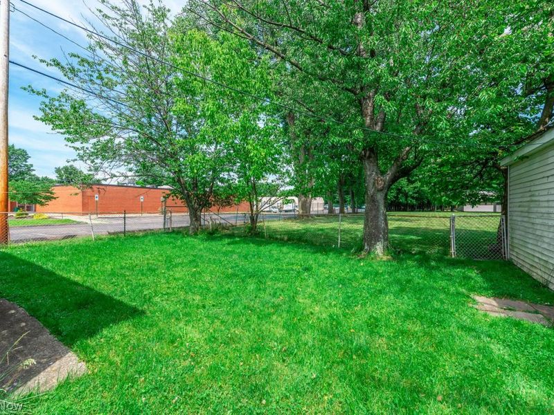 6127 W 130th Street , Parma, OH 44130 Photo 47