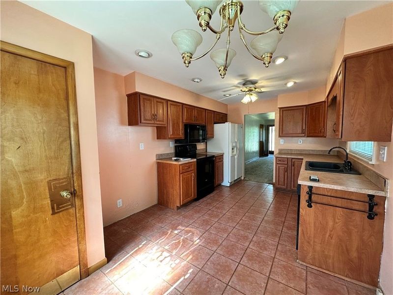 16549 Saint Clair Avenue , Calcutta, OH 43920 Photo 10