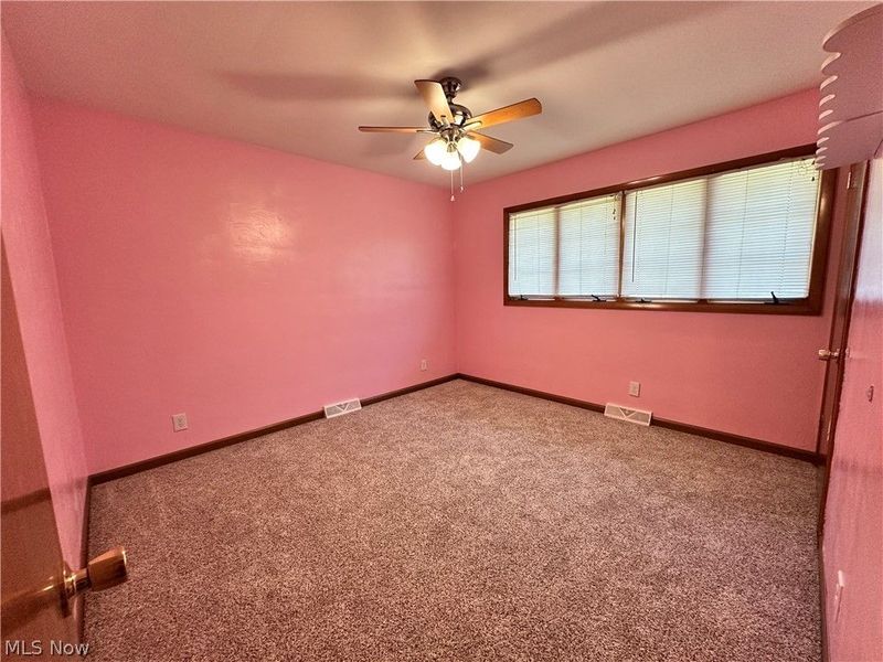 16549 Saint Clair Avenue , Calcutta, OH 43920 Photo 17