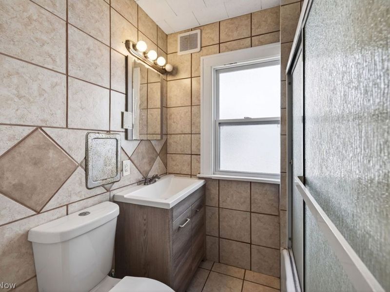 2313 Natchez Avenue, Cleveland, OH 44109 Photo 14