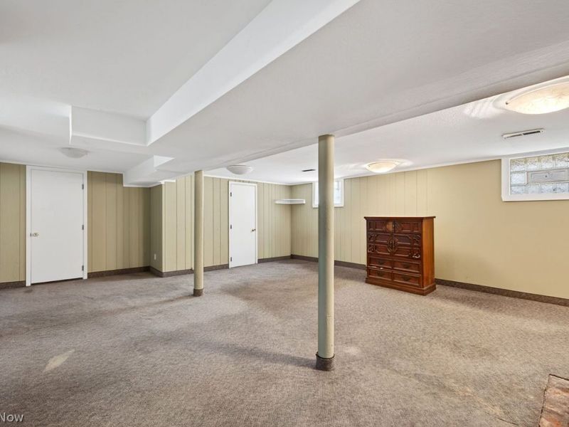 2313 Natchez Avenue, Cleveland, OH 44109 Photo 32