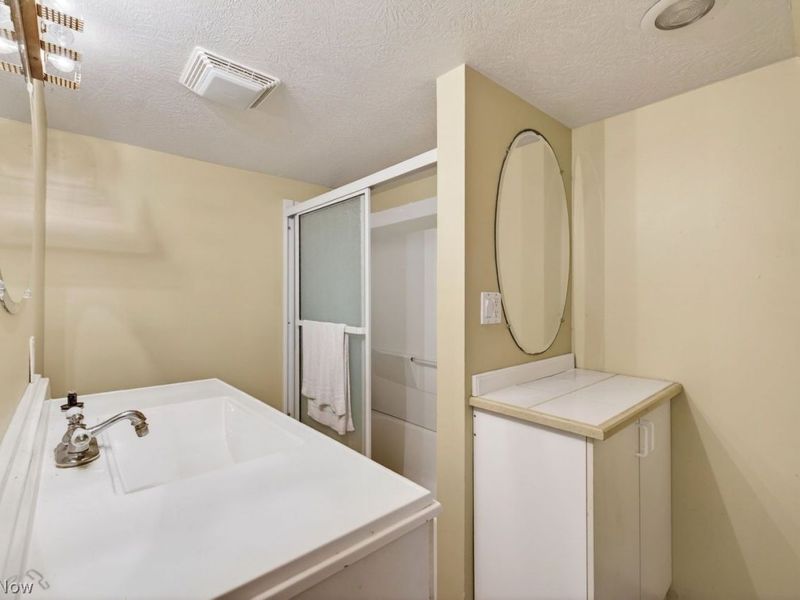 2313 Natchez Avenue, Cleveland, OH 44109 Photo 37