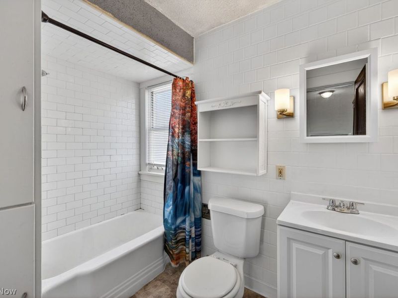 11312 Fortune Avenue, Cleveland, OH 44111 Photo 35