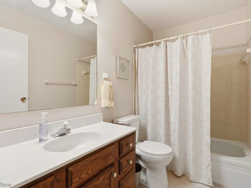 3533 Elm Brook Drive , Broadview Heights, OH 44147 Photo 24