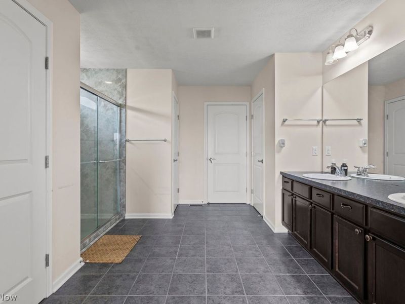 2049 Meadowood Boulevard , Twinsburg, OH 44087 Photo 34