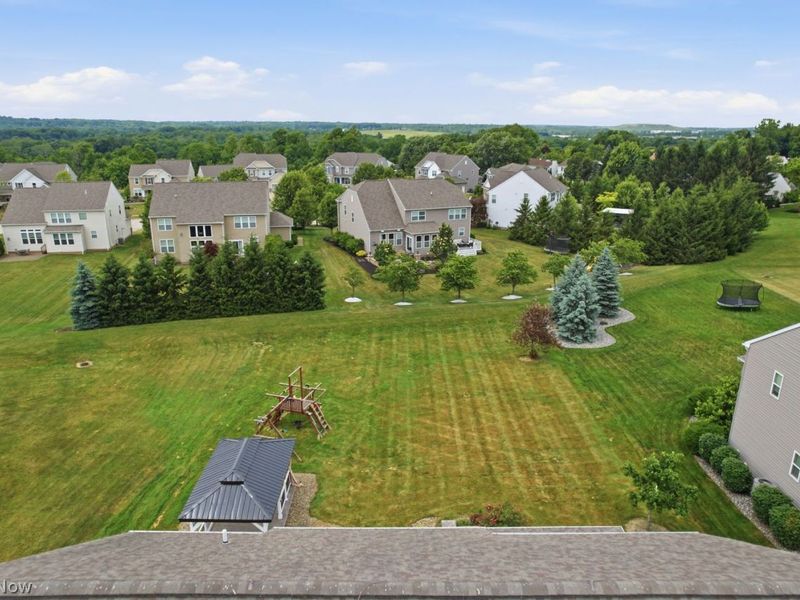 2049 Meadowood Boulevard , Twinsburg, OH 44087 Photo 4