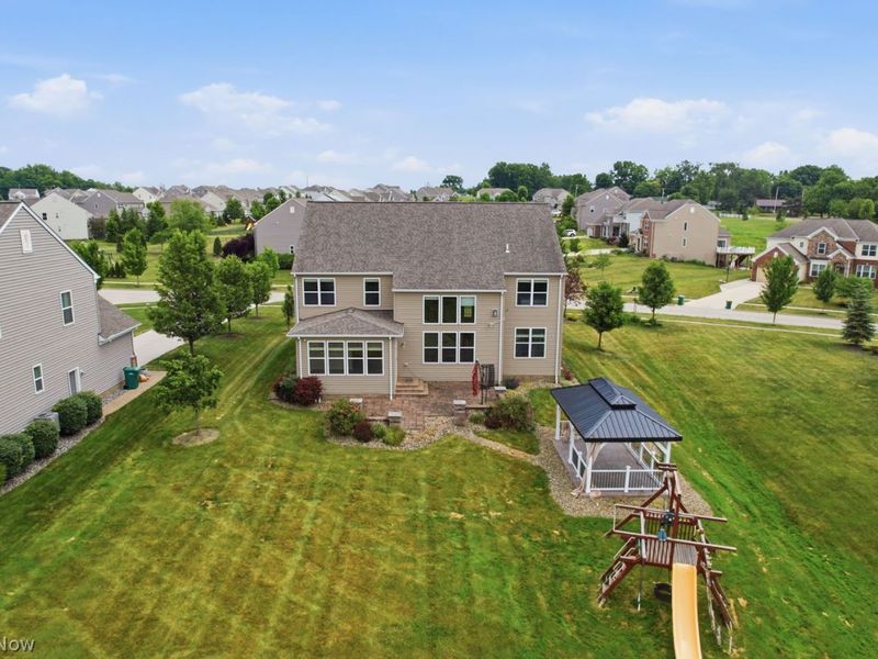 2049 Meadowood Boulevard , Twinsburg, OH 44087 Photo 6