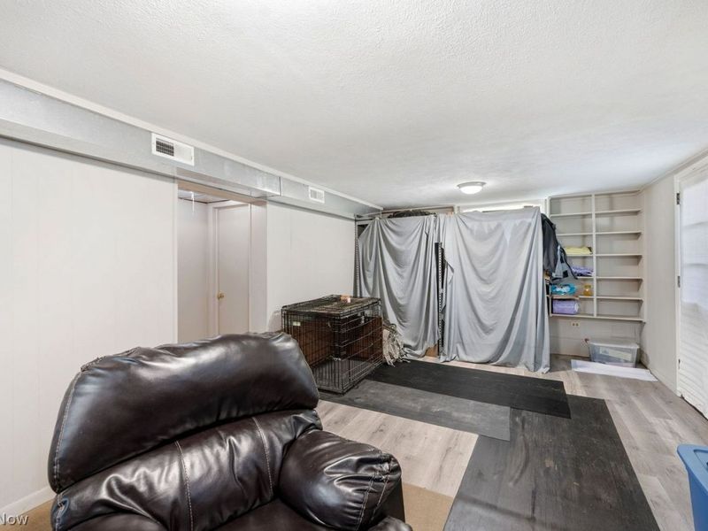 27705 White Road , Willoughby Hills, OH 44092 Photo 8