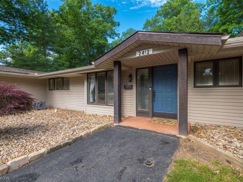 2412 Beechwood Drive , Westlake, OH 44145 Photo 3