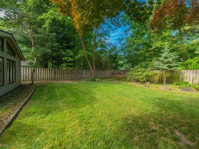 2412 Beechwood Drive , Westlake, OH 44145 Photo 46