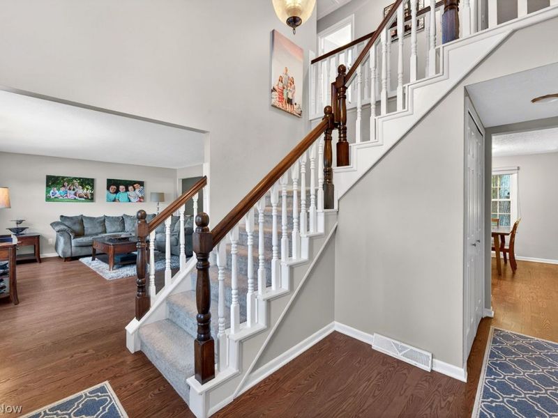 2393 Glen Valley Drive , Westlake, OH 44145 Photo 4