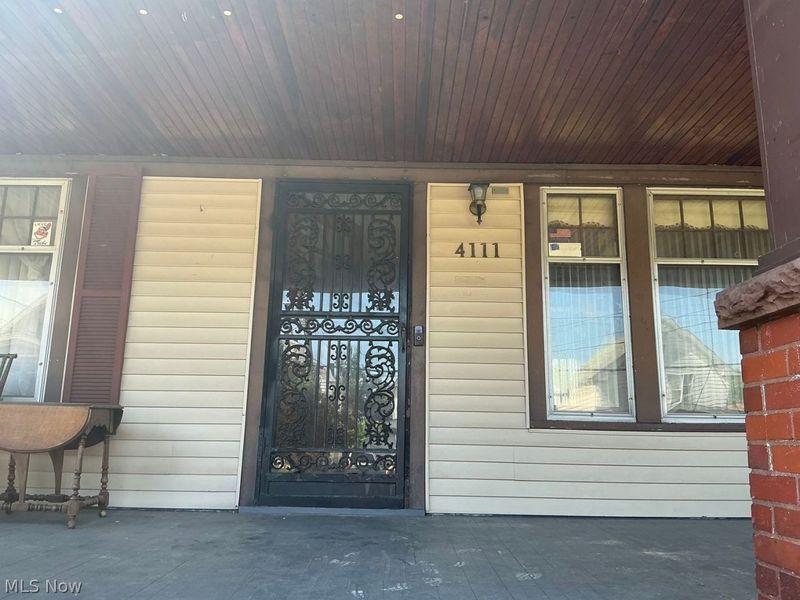 Cleveland, OH 44109 Photo 2