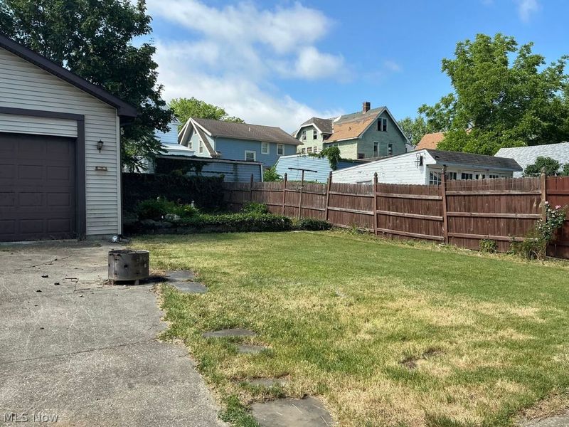 Cleveland, OH 44109 Photo 7