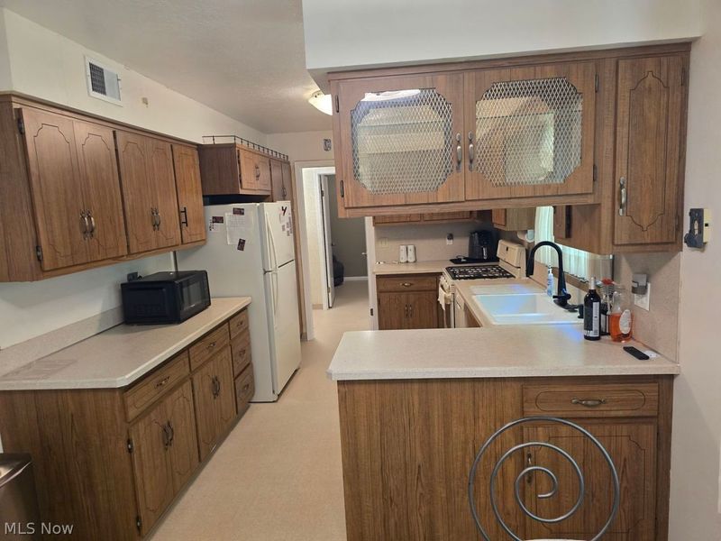 25200 Pleasant Trail , Richmond Heights, OH 44143 Photo 10