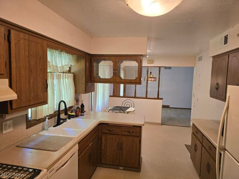 25200 Pleasant Trail , Richmond Heights, OH 44143 Photo 32