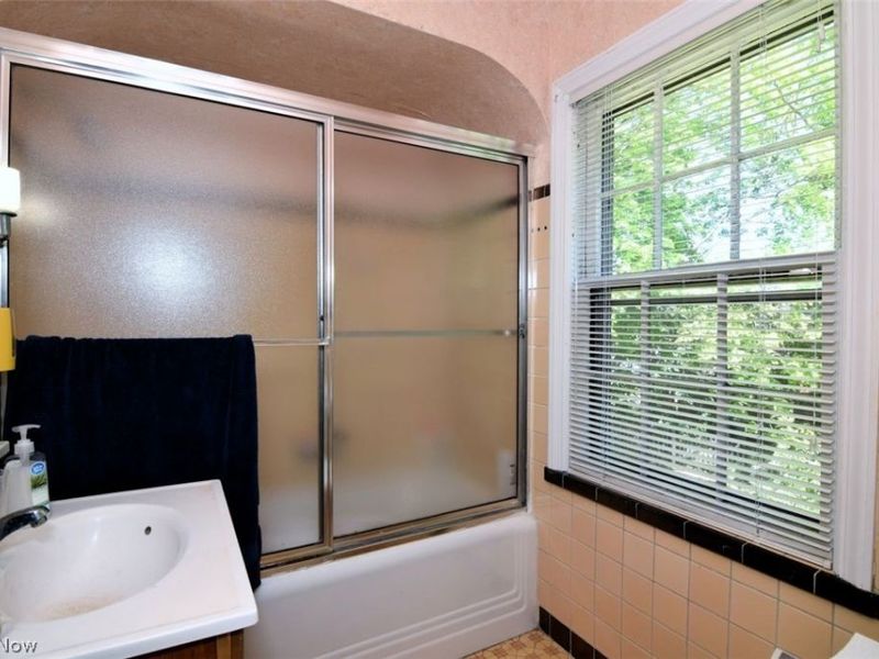 3563 Berkeley Road , Cleveland Heights, OH 44118 Photo 17