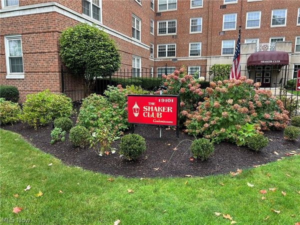 19101 Van Aken Boulevard , Unit 127, Shaker Heights, OH 44122