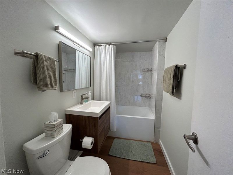 19101 Van Aken Boulevard , Unit 127, Shaker Heights, OH 44122 Photo 16