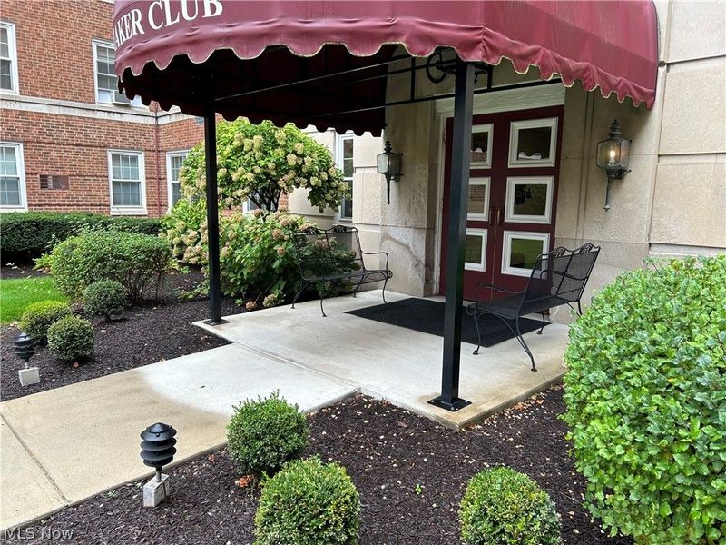 19101 Van Aken Boulevard , Unit 127, Shaker Heights, OH 44122 Photo 2