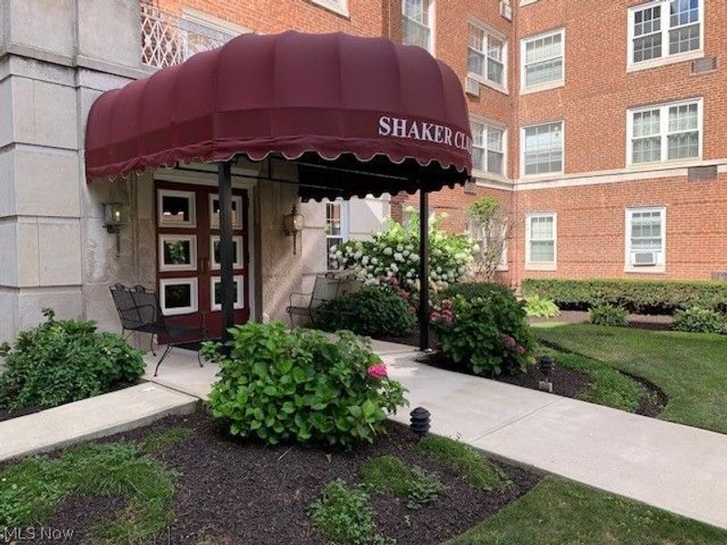 19201 Van Aken Boulevard, Unit 5, Shaker Heights, OH 44122 Photo 2