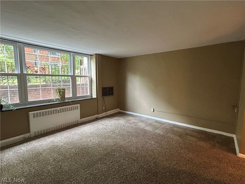 19201 Van Aken Boulevard, Unit 5, Shaker Heights, OH 44122 Photo 5