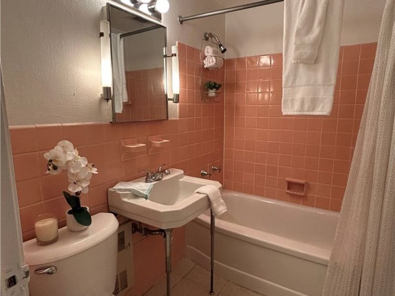 19201 Van Aken Boulevard, Unit 5, Shaker Heights, OH 44122 Photo 9