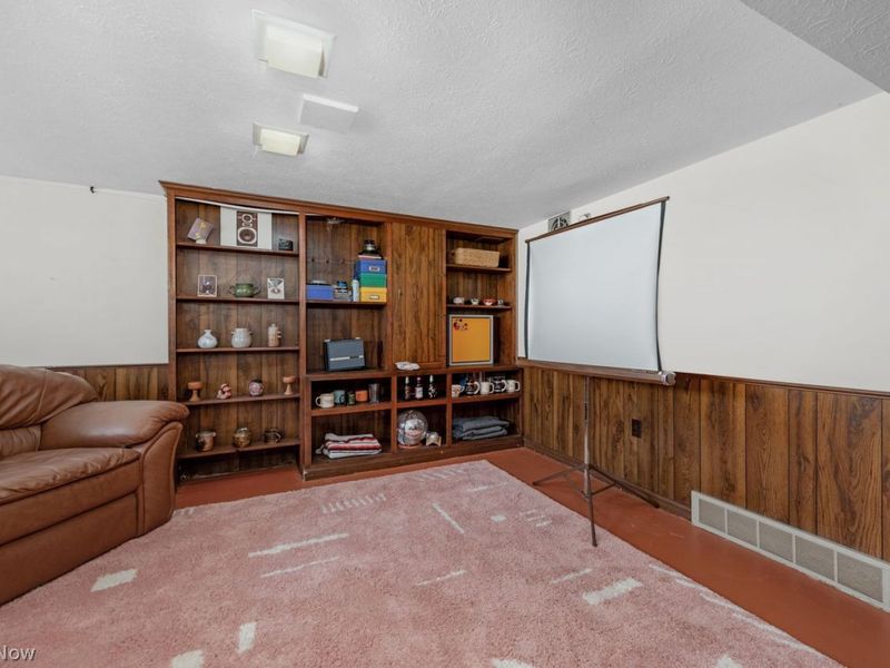 2167 Niagara Drive , Lakewood, OH 44107 Photo 40
