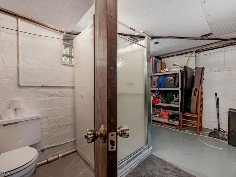 2167 Niagara Drive , Lakewood, OH 44107 Photo 42