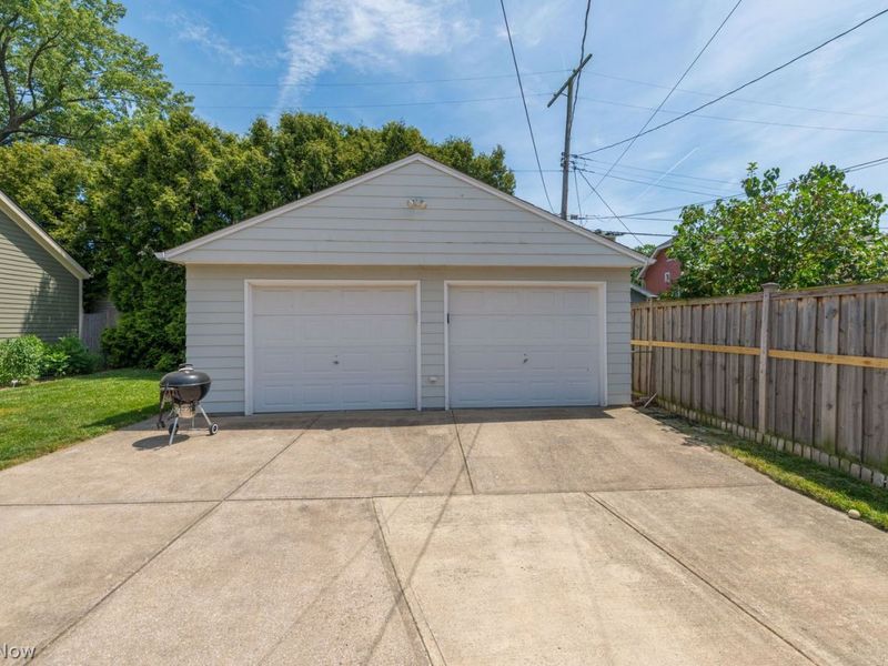 2167 Niagara Drive , Lakewood, OH 44107 Photo 45